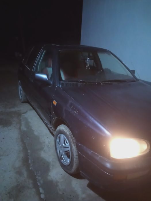 Голф 3 сатылады.