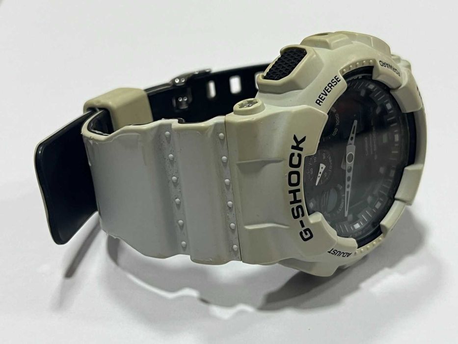 Мъжки часовник Casio G-Shock GA-100L