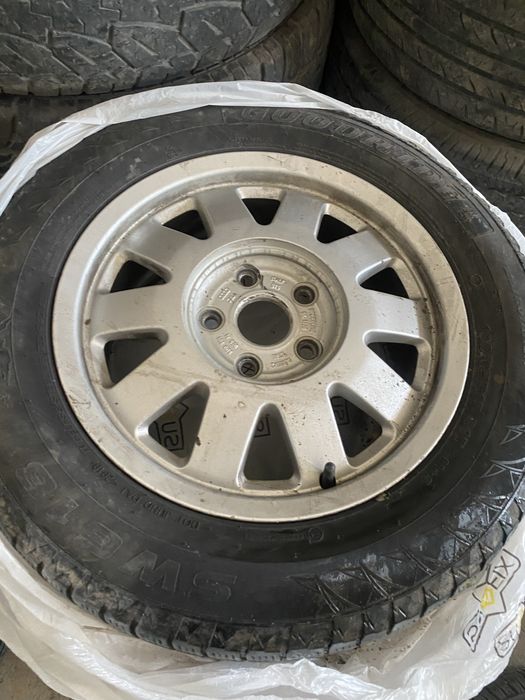 Резина зимняя липучка 100000 с дисками на 15