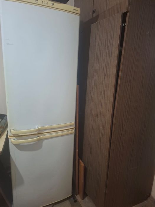 Продам холодильник б/у