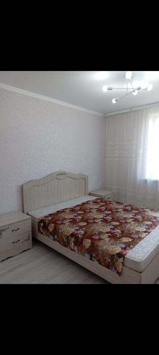 Сдам 2-ух комнатную возле цума