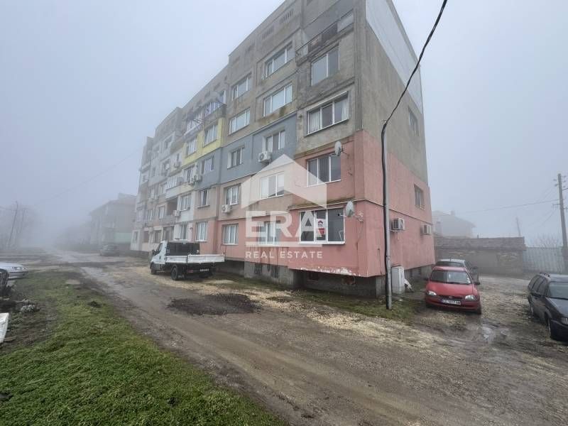 ЕКСКЛУЗИВНО от ЕРА Дръстър – Двустаен апартамент на първи етаж в с. Ка