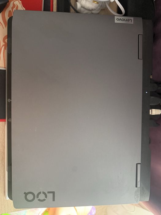 Laptop gaming lenovo loq aph8