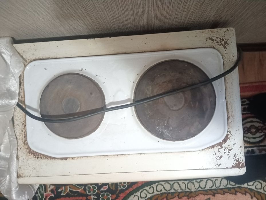 Продаëтся Духовка 40л