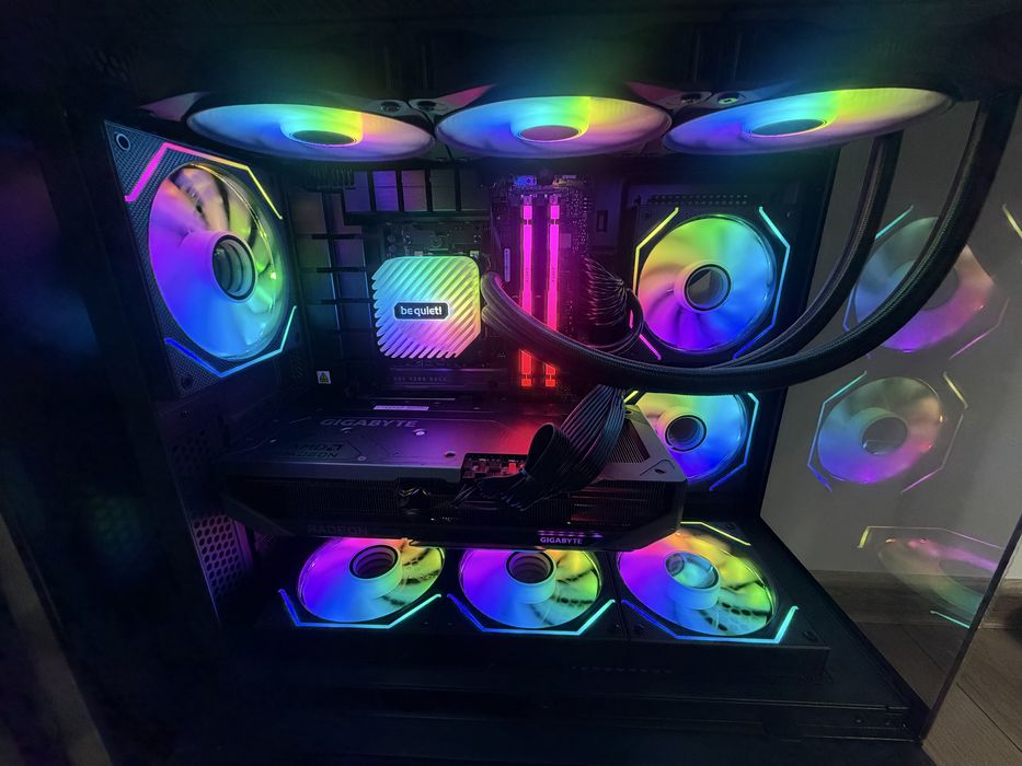 PC Gaming Ryzen 7 7800x3D / 32 GB DDR5/ 1TB NVME SSD/ RX9070 XT