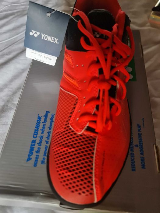 Yonex мъжки маратонки бадминтон номер 45.5 стелка 29.5