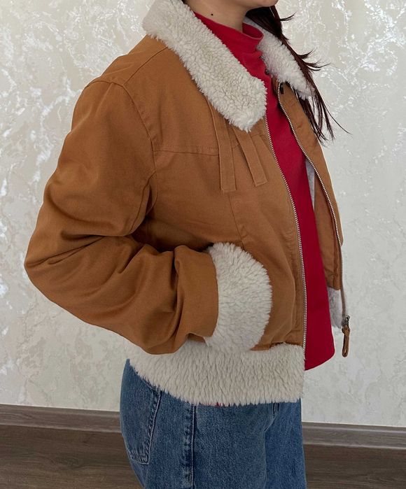 Продаётся куртка женская