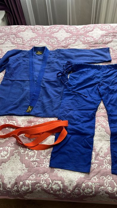 Продам форму кимано для дзюдо