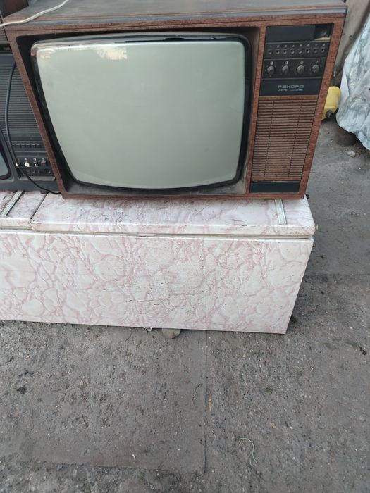 Телевизоры СССР продам