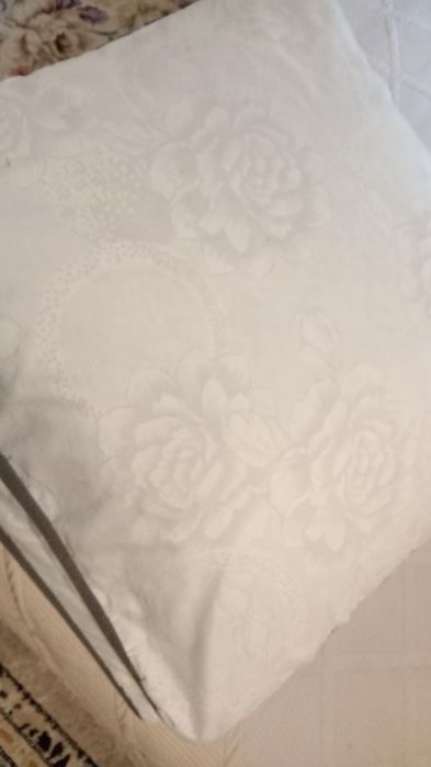 Продаю подушки б/у