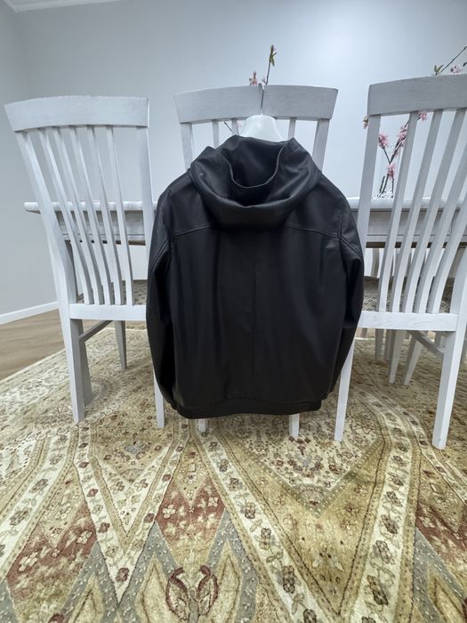 Продам кожаную куртку