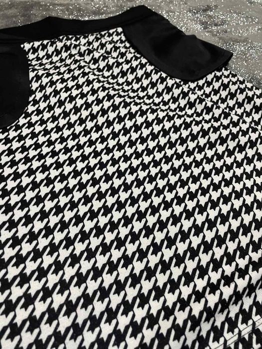 Официална двуцветна пола