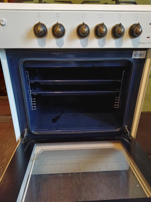 Продам газовую плиту