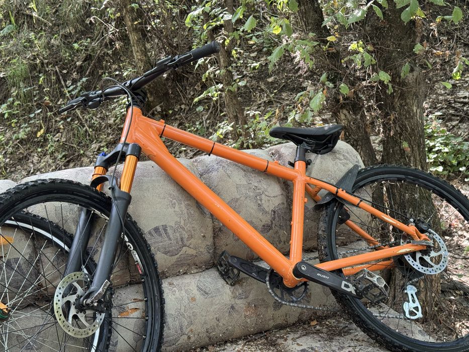 Продам MTB/Dirt велосипед в отличном состоянии.