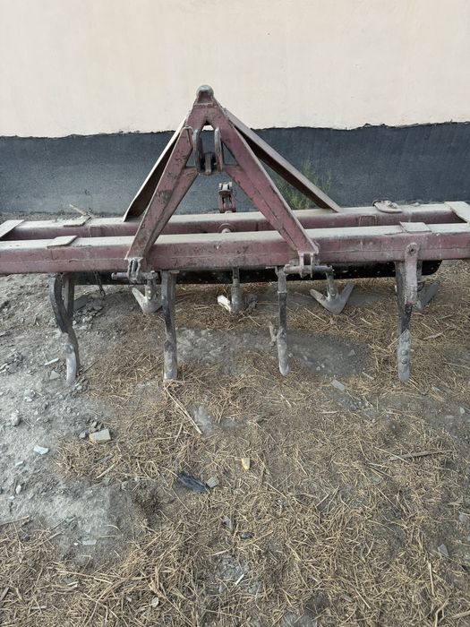 Трактор Т28 сотилади.