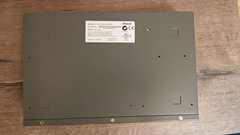 Продаю свитч switch D-Link