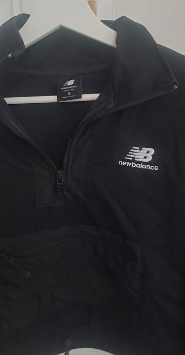 NEW BALANCE Суитшърт Athletics Amplified