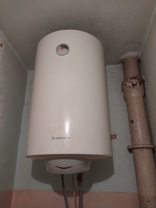 Аристон продам в рабочем состояние