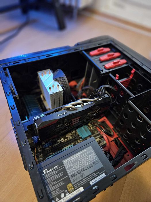 PC Gaming - ASUS R9 270X, AMD FX-6300 Am3+ / 8GB RAM, SSD + HDD