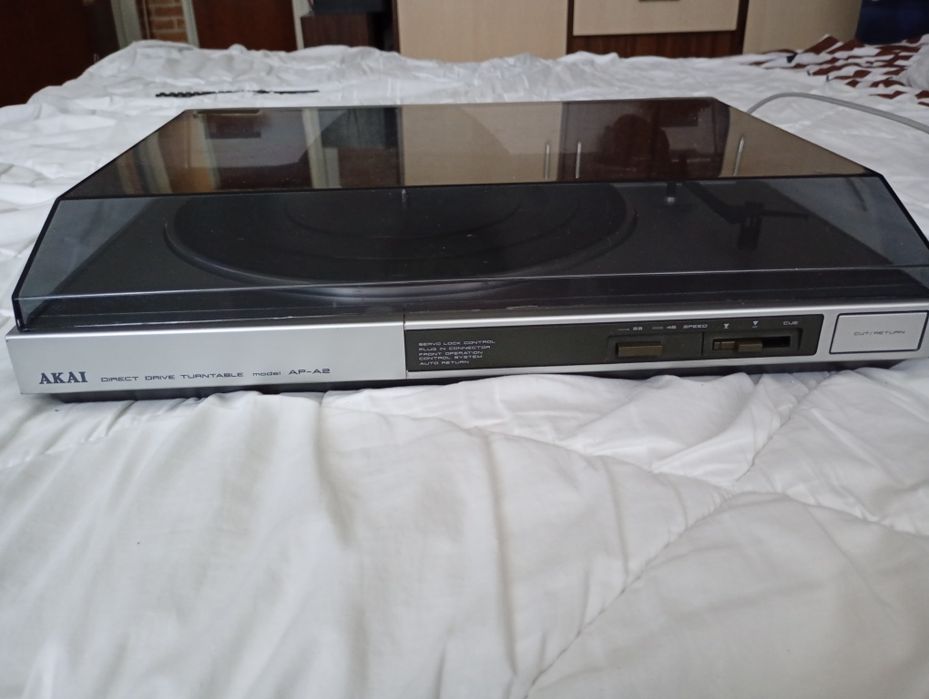 Vând pickup Akai AP A-2 și Basf 8120
