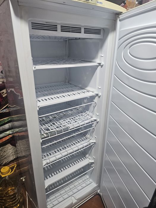 Продам морозильной камеру nord