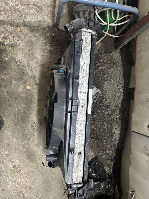 Radiatoare bmw e90 e91 e92 e87 e81 set radiatoare bmw e90 e91 e87 e81