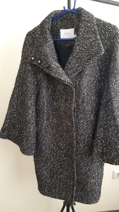 Продам женское пальто