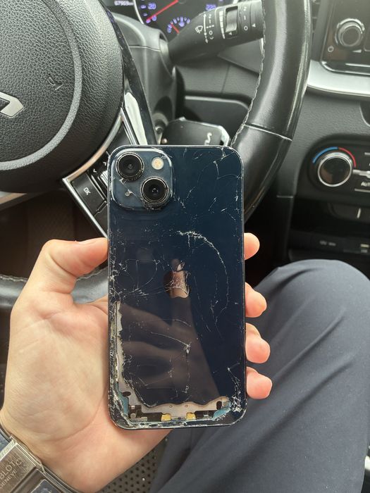 iPhone 13 с гарантией