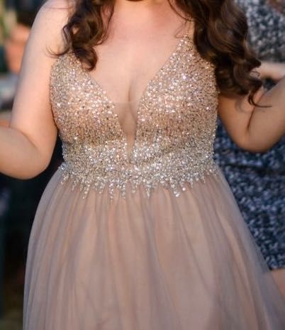 Официална/бална рокля с тюл