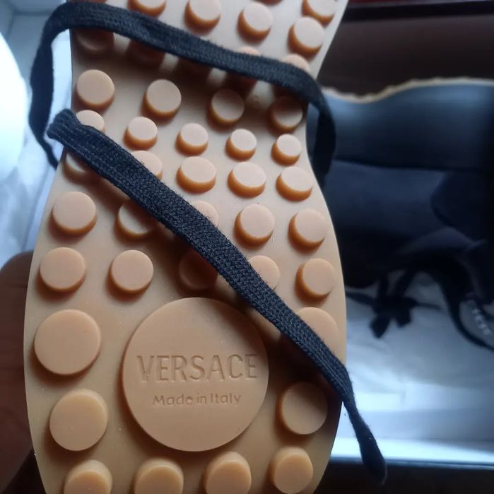 Натуралка кросовки 38р