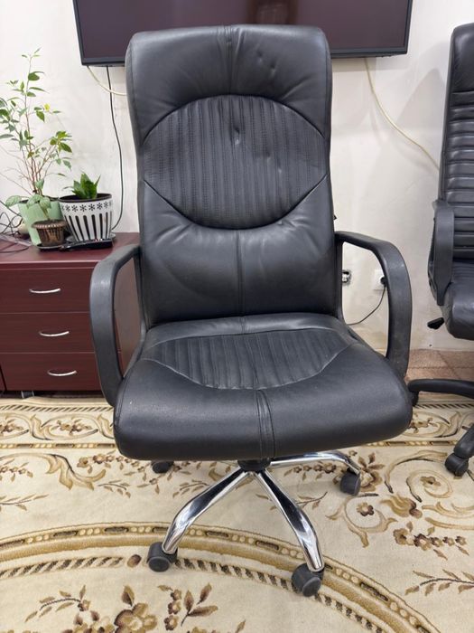 Продам офисное кресло