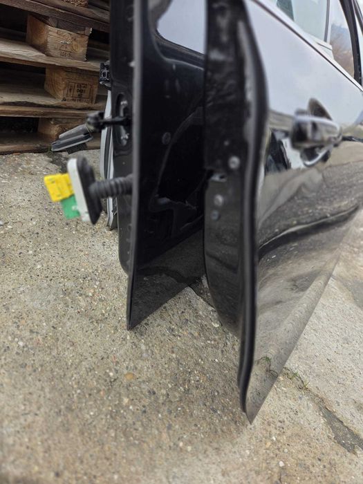 Usa stanga dreapta Peugeot 208 facelift modelul cu 2 usi