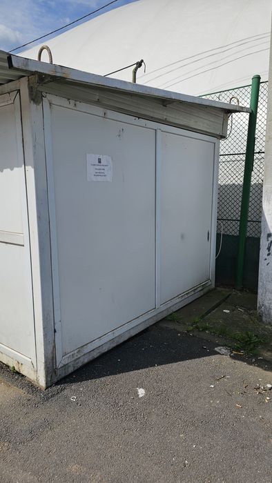 Vand chiosc termopan pt relocare