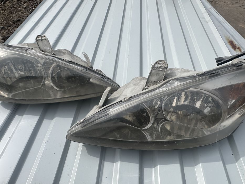 Передние фары камри 35