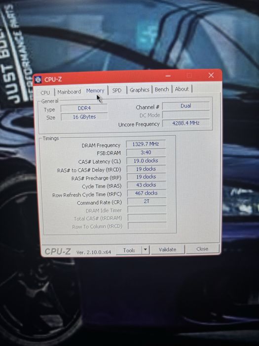 Лаптоп MSI GL75Leopard 10SX