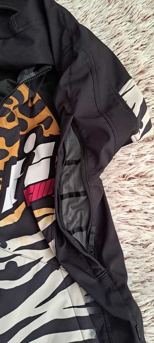 ICON D30 мото яке