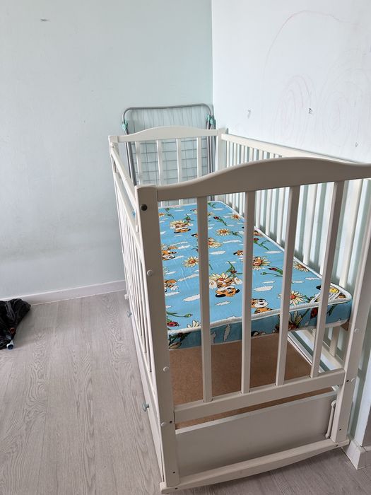 Продам кроватку детскую