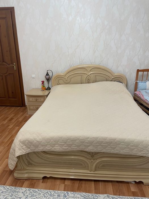 Спальный гарнитур б/у