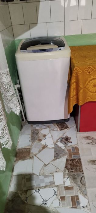 Автомат стиральная  машина вертикальный барабан