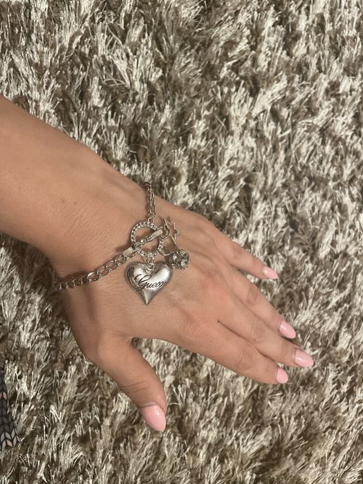 Brățara Guess noua