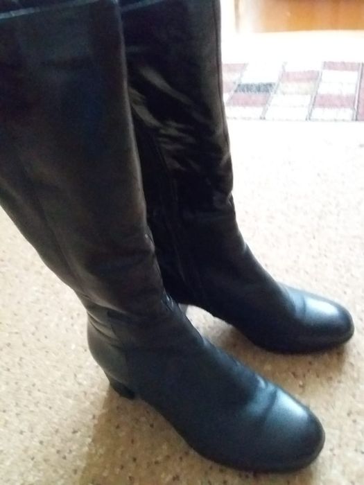 Продам сапоги женские