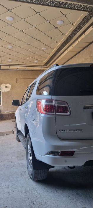 Продаётся Chevrolet Trailblazer Сотилади