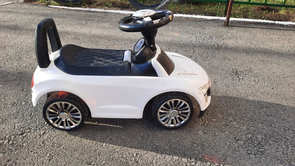 СРОЧНО Продам Машинку белую