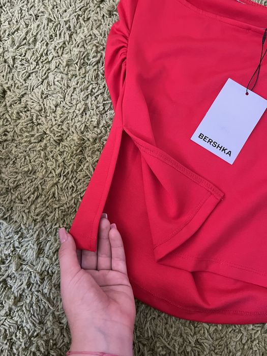 Top dama cu umerii goi