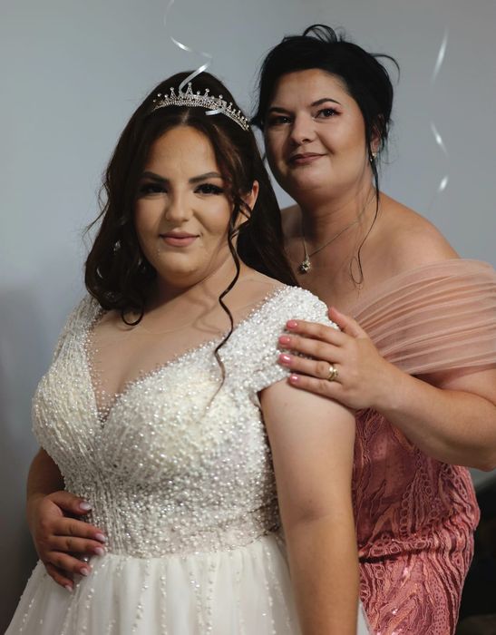 Vând rochie de mireasa