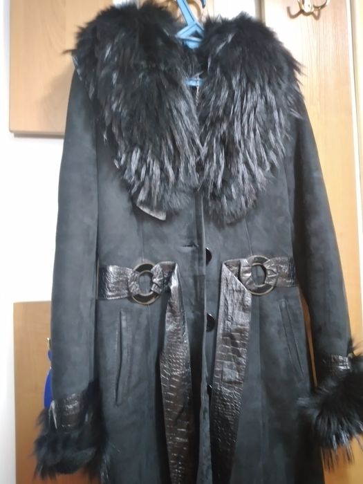 Продам  дублёнку женскую