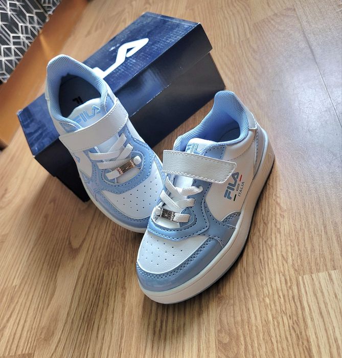 Adidasi FILA fetite