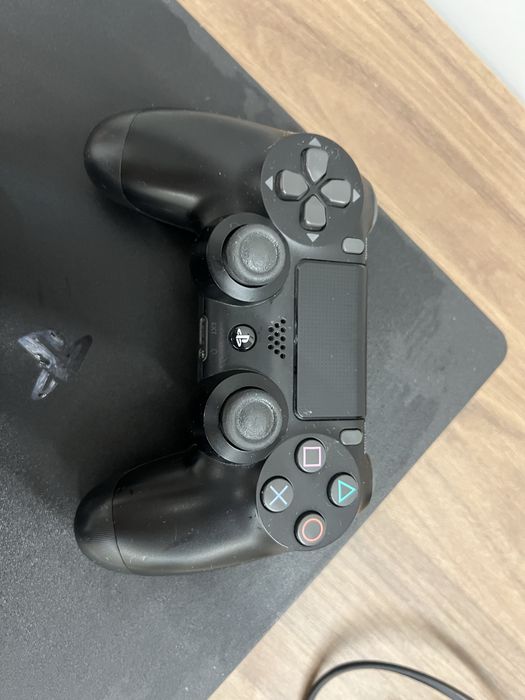 PS 4 продаю срочно