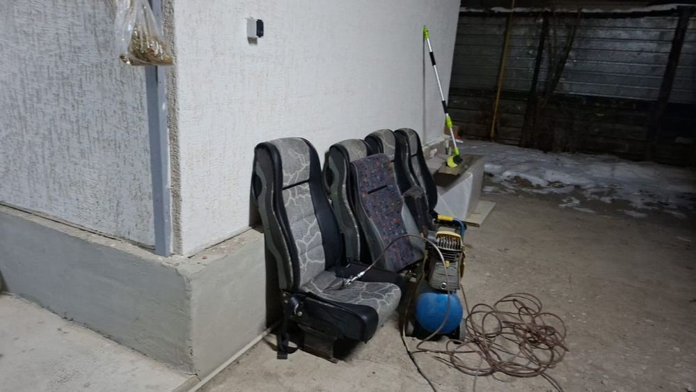 Продам сиденья от спринтера