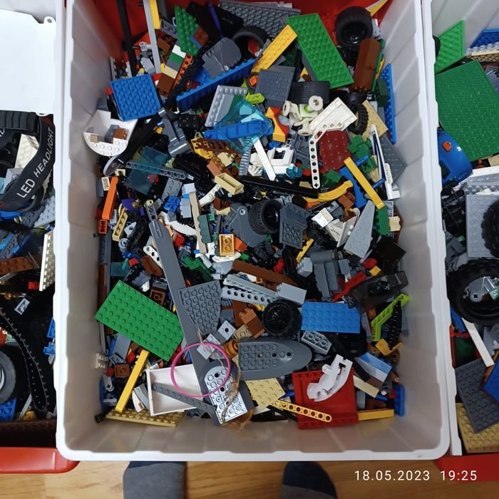 Продам конструктор лего/аналоги лего